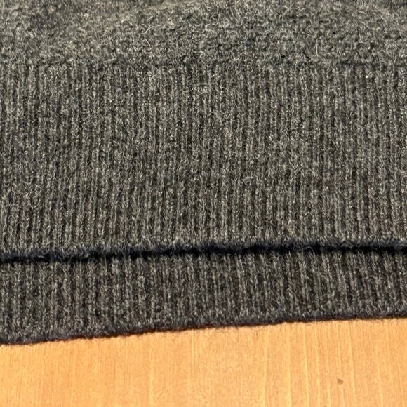 Cashmere crewneck sweater - Picture 6 of 6